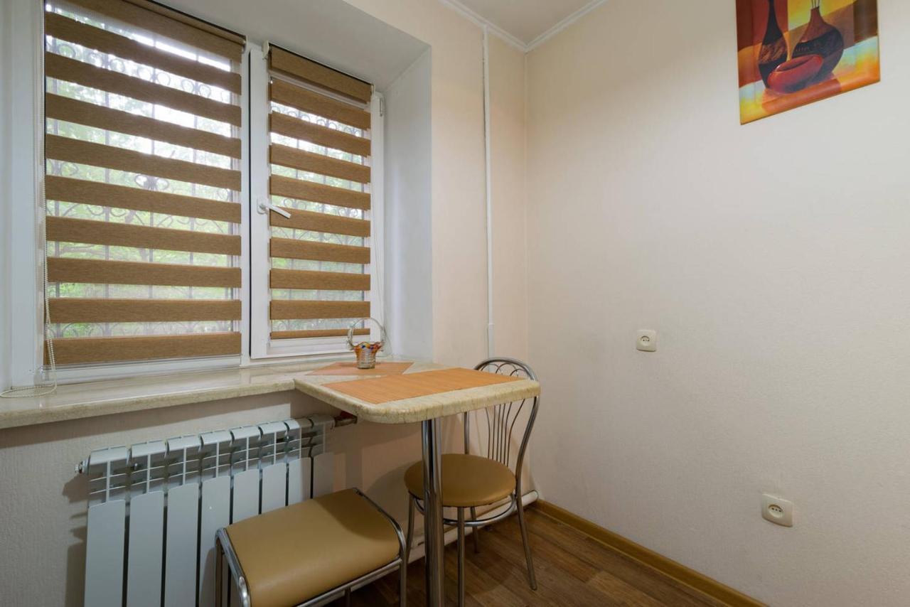 Apartment Nadezhda At Zheltoskan 77/79 Almaty Extérieur photo
