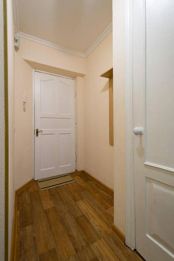 Apartment Nadezhda At Zheltoskan 77/79 Almaty Extérieur photo